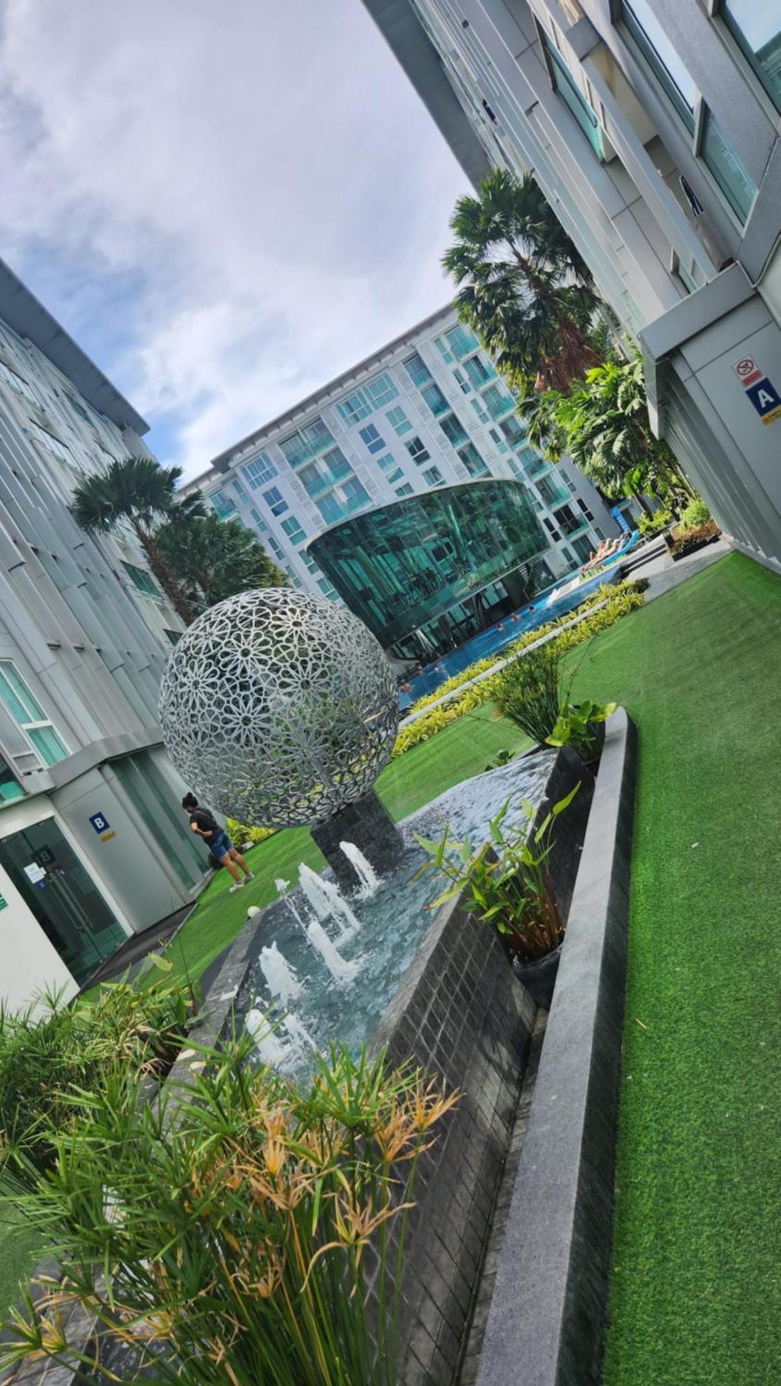 City Center Residentes Ccr Pattaya Y Exteriér fotografie
